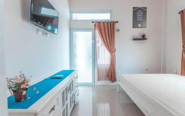 OYO Life 2658 Kost Rasyamada
