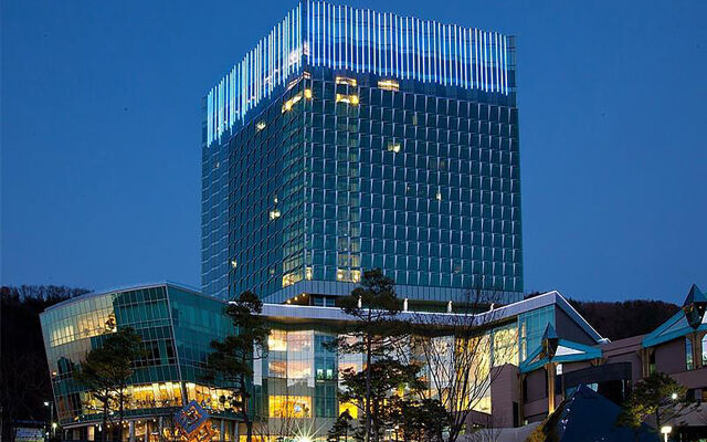 High1 Grand Hotel Convention Tower