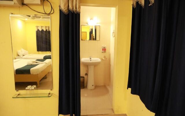Sravanthy Inn