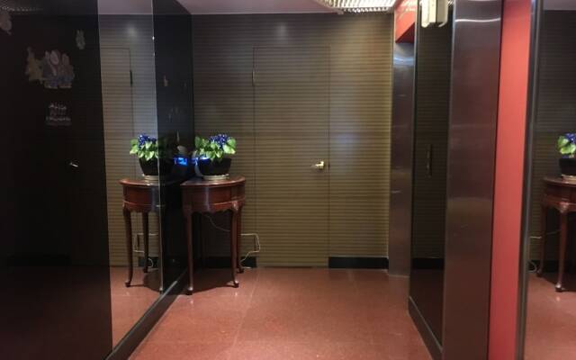 Green Garden Apartments-A