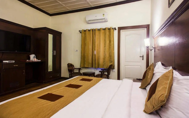 OYO 11839 Hotel Paradise Mansion