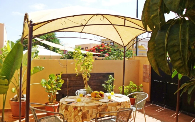 Remarkable 2-bed House in Arona