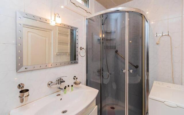 Wehost Apartment with Ethnic Design