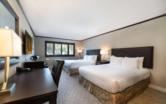 Prestige Lakeside Resort, WorldHotels Elite