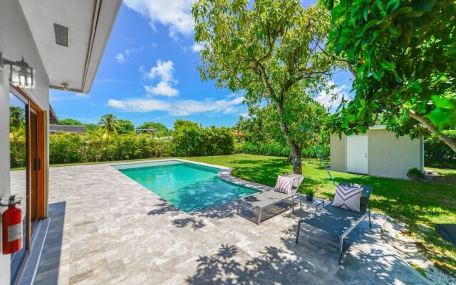 Awesome House with pool Westchester