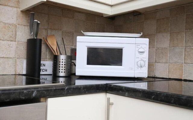 Shaftesbury Avenue Townhouse