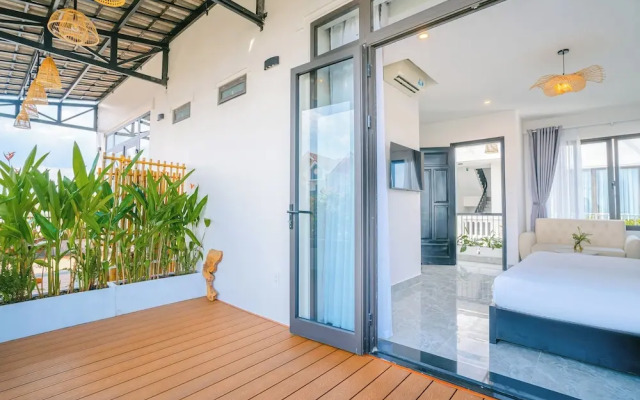 Beach Palm Villa Hoi An