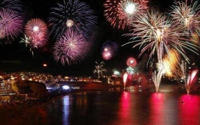 Sunset View Apartment - 22