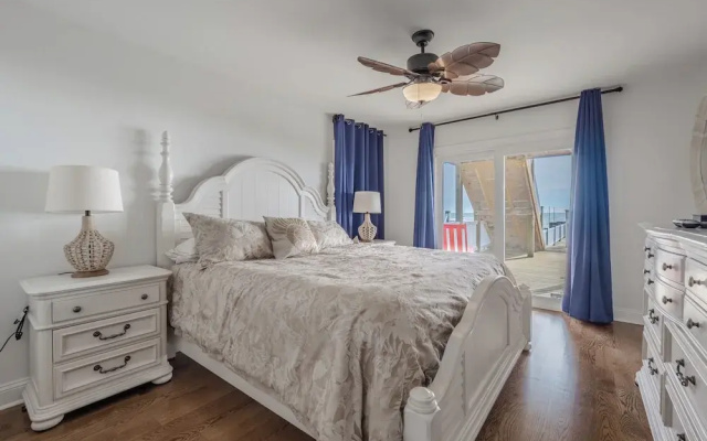 C-Maid by Topsail Realty