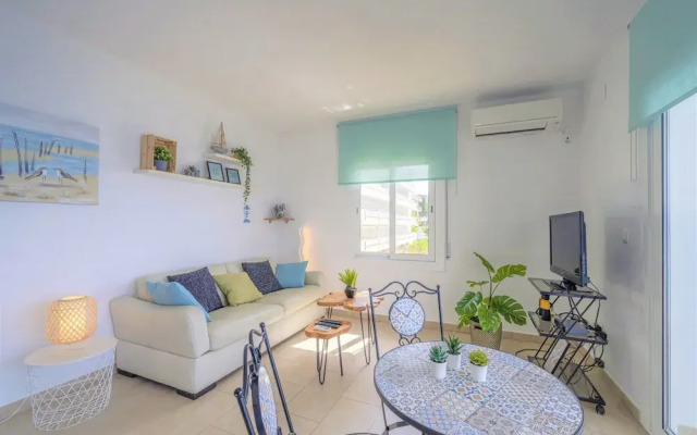 Pretty Apartment With Balcony