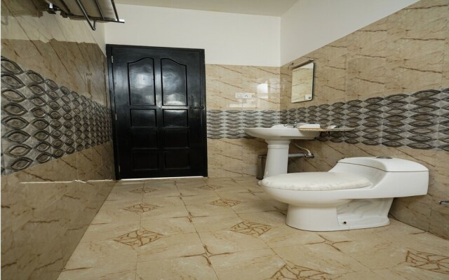 OYO 13434 Hotel Hill Top