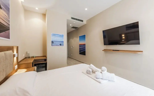 Adriatic Seaview Suites by PS