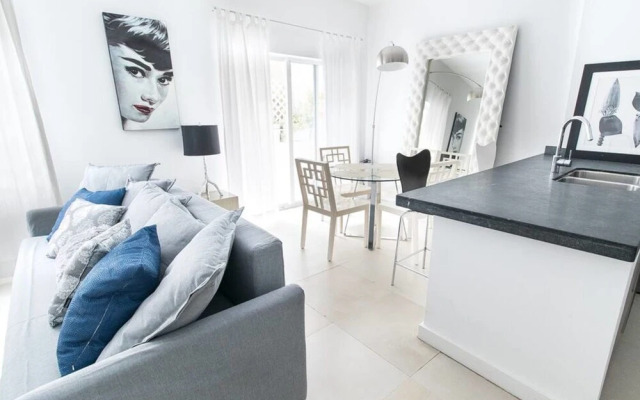 Sage on Ocean Drive Apartments