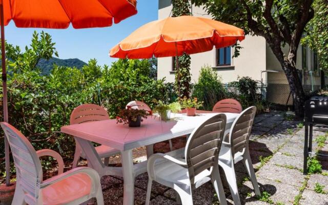 ALTIDO Great Lake Como View - 2 BR Apt with Garden