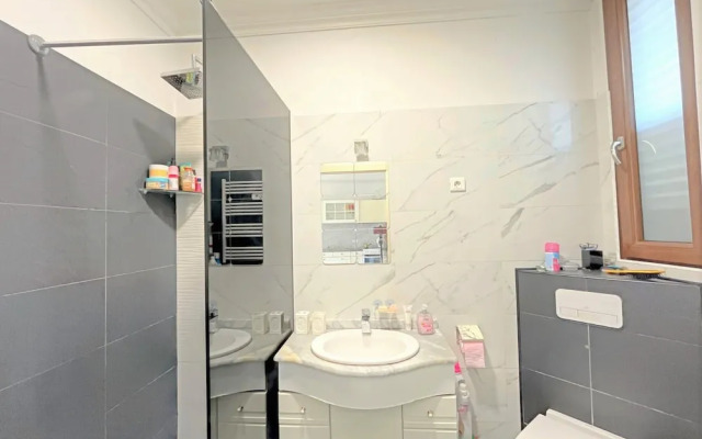 3 Bedr Appartment Beach Acces Theoule