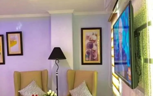 Maison Hotel