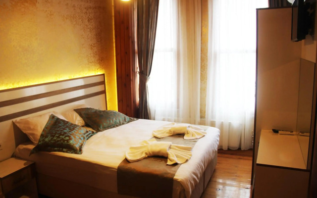 Theodian Hotel
