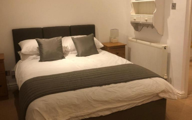 Beach House - Penthouse 3 Bed Apartment
