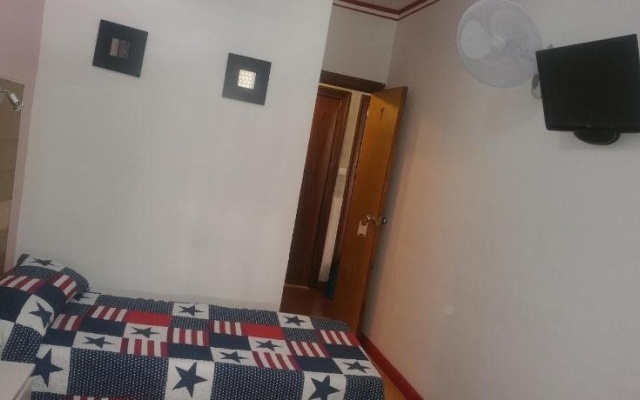 Hostal Lima