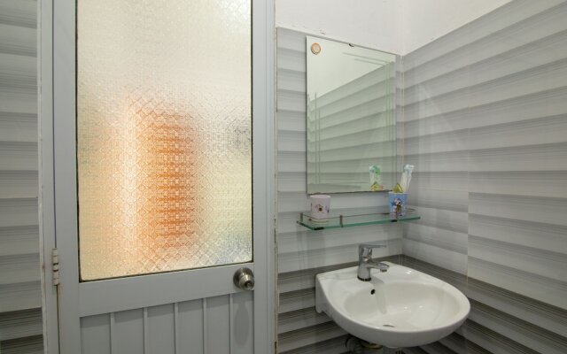 Viet Anh Motel by OYO Rooms