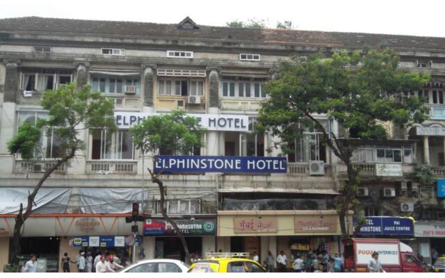 Elphinstone Hotel