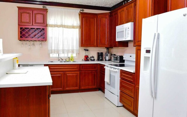 Island Turquoise Rental