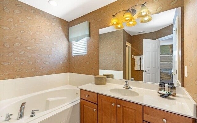 Lakeside Landing 6 Bedrooms
