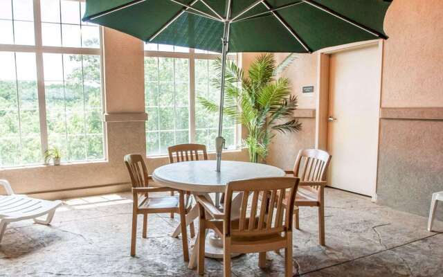 Sleep Inn & Suites Lake of the Ozarks