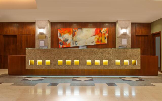 QOYA Hotel Curitiba, Curio Collection by Hilton
