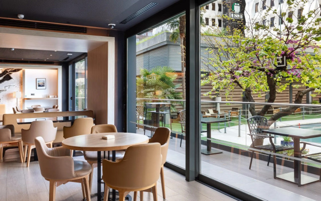 The Level at Melia Castilla