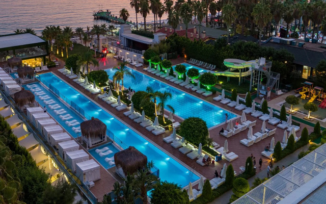 Q Premium Resort Hotel