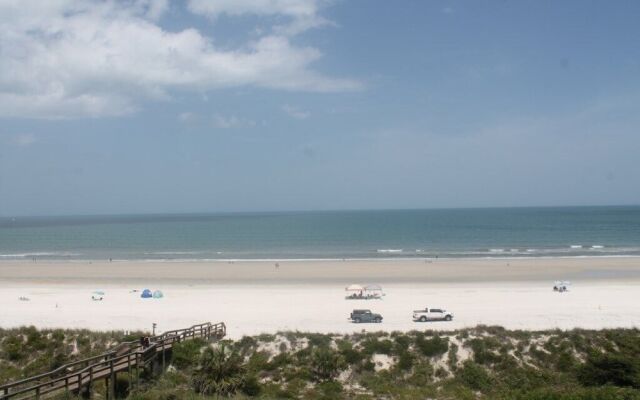 Windjammer Oceanfront Condominiums