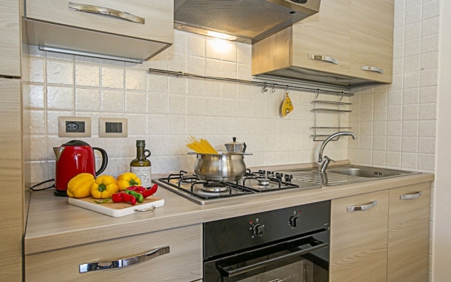 Borgo Degli Ulivi 800Mt From Lake