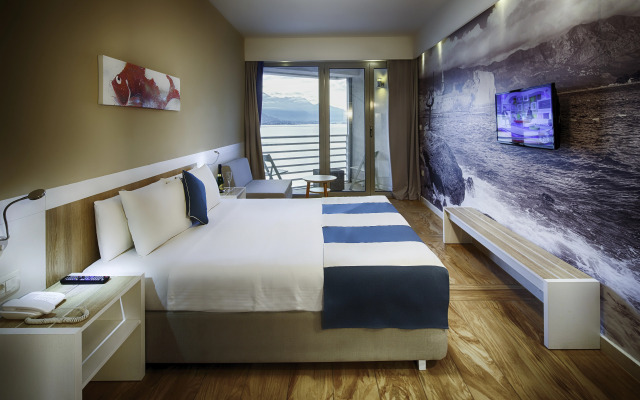 Carine Hotel Delfin
