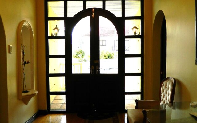 Sundown Manor Guest House