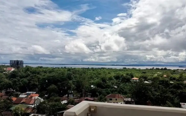 Room in Studio - Luxury Condo-sea View- Near Beach
