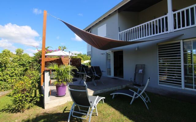 House With 2 Bedrooms in Les Trois-îlets, With Enclosed Garden and Wif