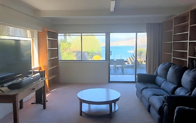 Sullivans Cove Apartments