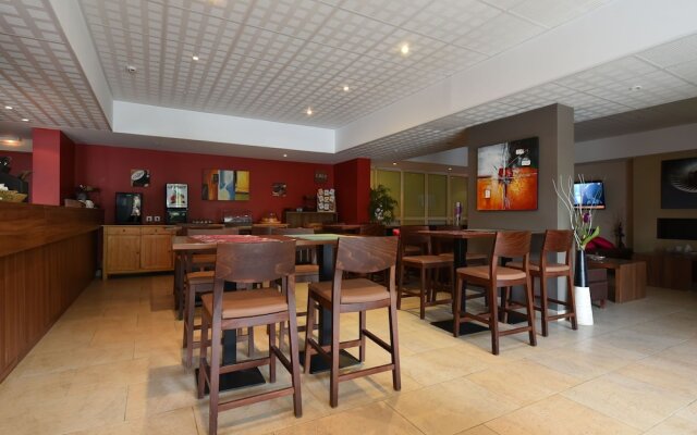 Family Apartment With Balcony 200 m. From the City Center