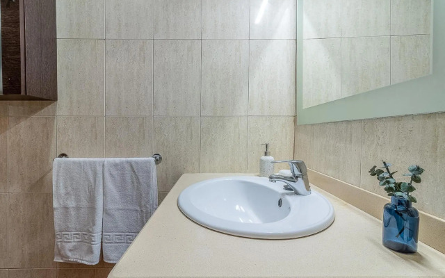 Flatguest Albareda + Penthouse + 2 Bdr + A/C