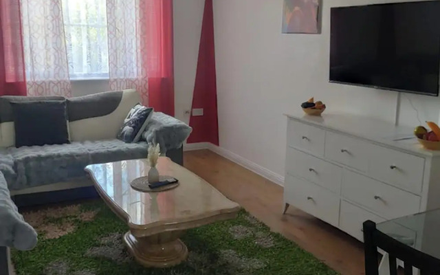 Apartment - Sleeps 5 - Parking - Station Close