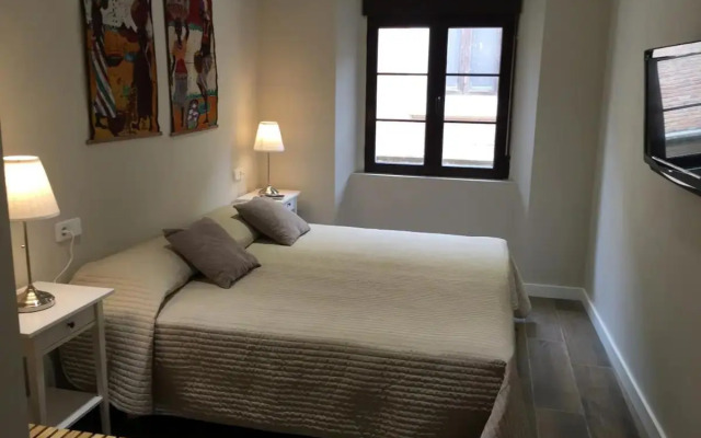 Maravilloso Piso en el Centro_WIFI_Parking_8People