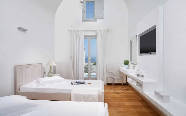 Akrotiri Private Residence