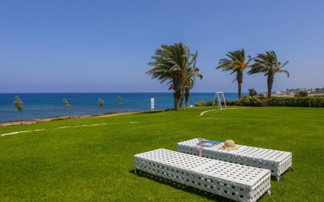 Beachfront Dream Villa