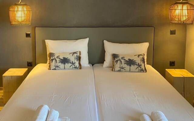 Xenios Hotel