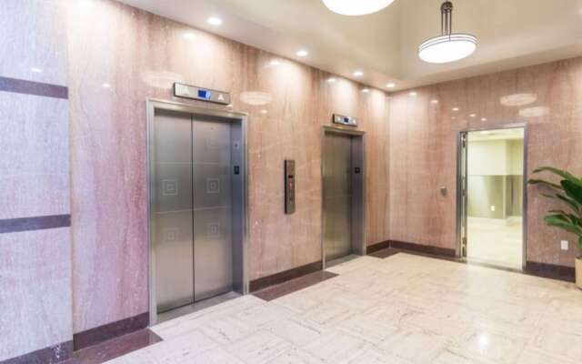 Tasteful Condo Near French Quarter