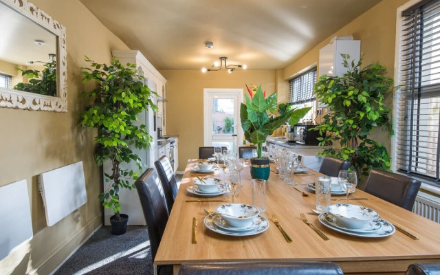 Charming 1-bed House in London