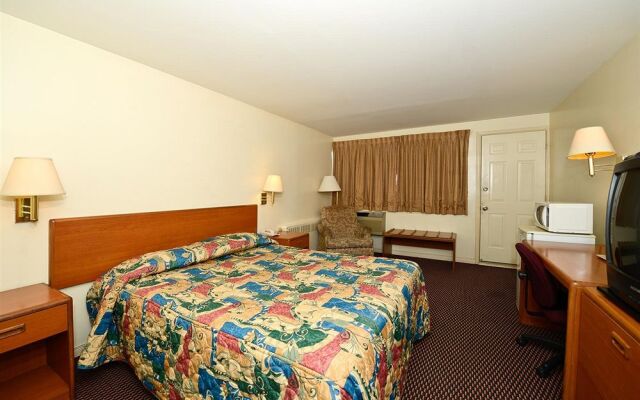 Travelers Inn