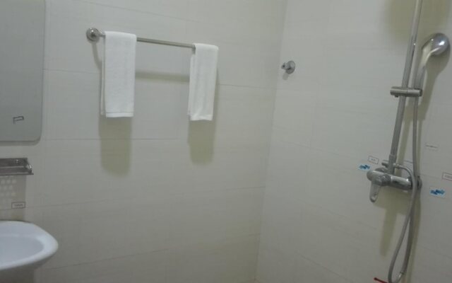 Man Thi Tar Hotel