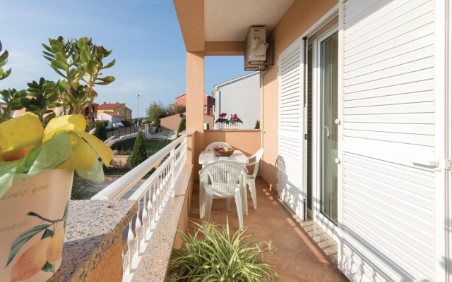 Stunning Home in Pula With Wifi and 2 Bedrooms